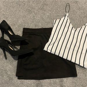 Women’s black felt type skirt.